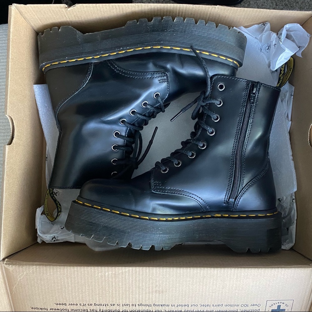 SOLD Dr Martens Black JADON BOOTS 9 🖤 - Picture 5 of 7